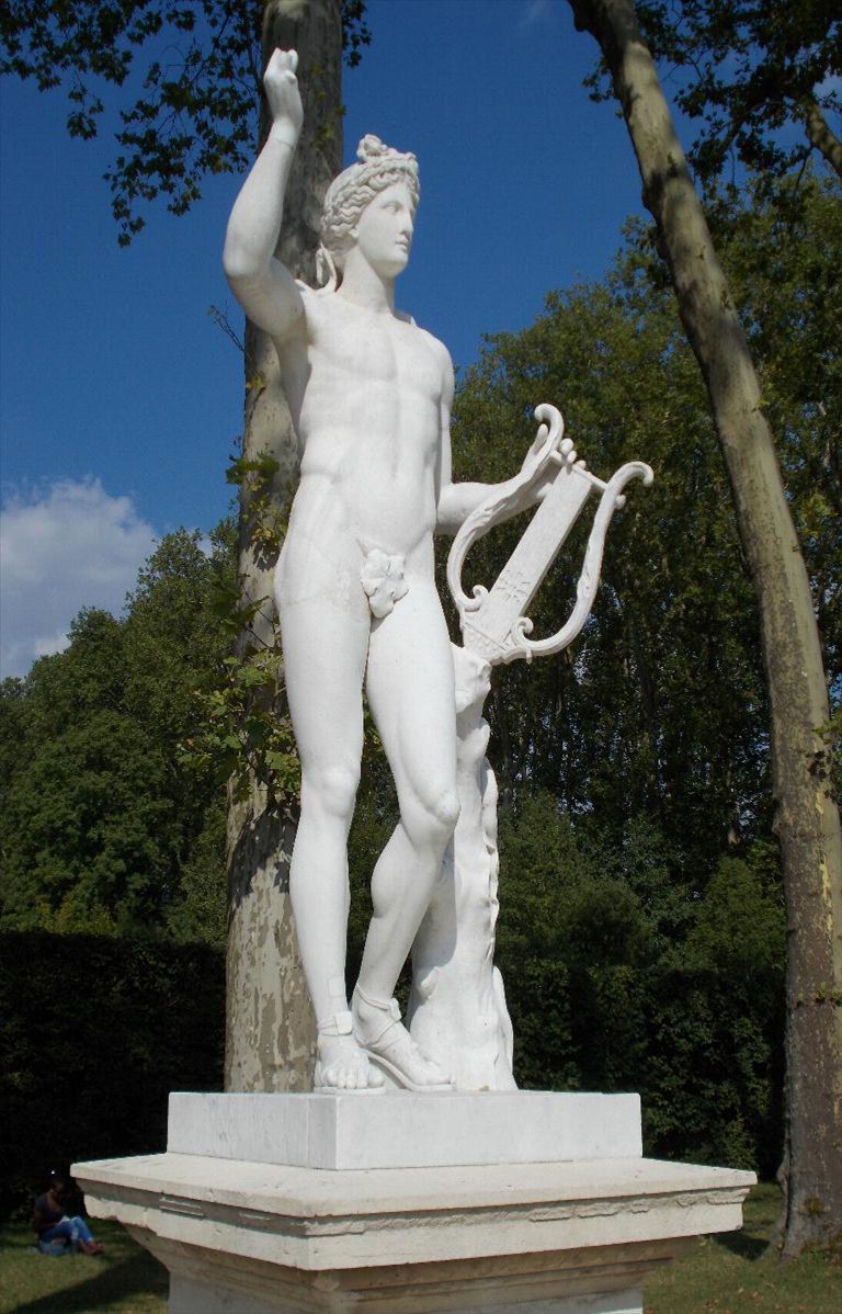 APOLLON A LA LYRE