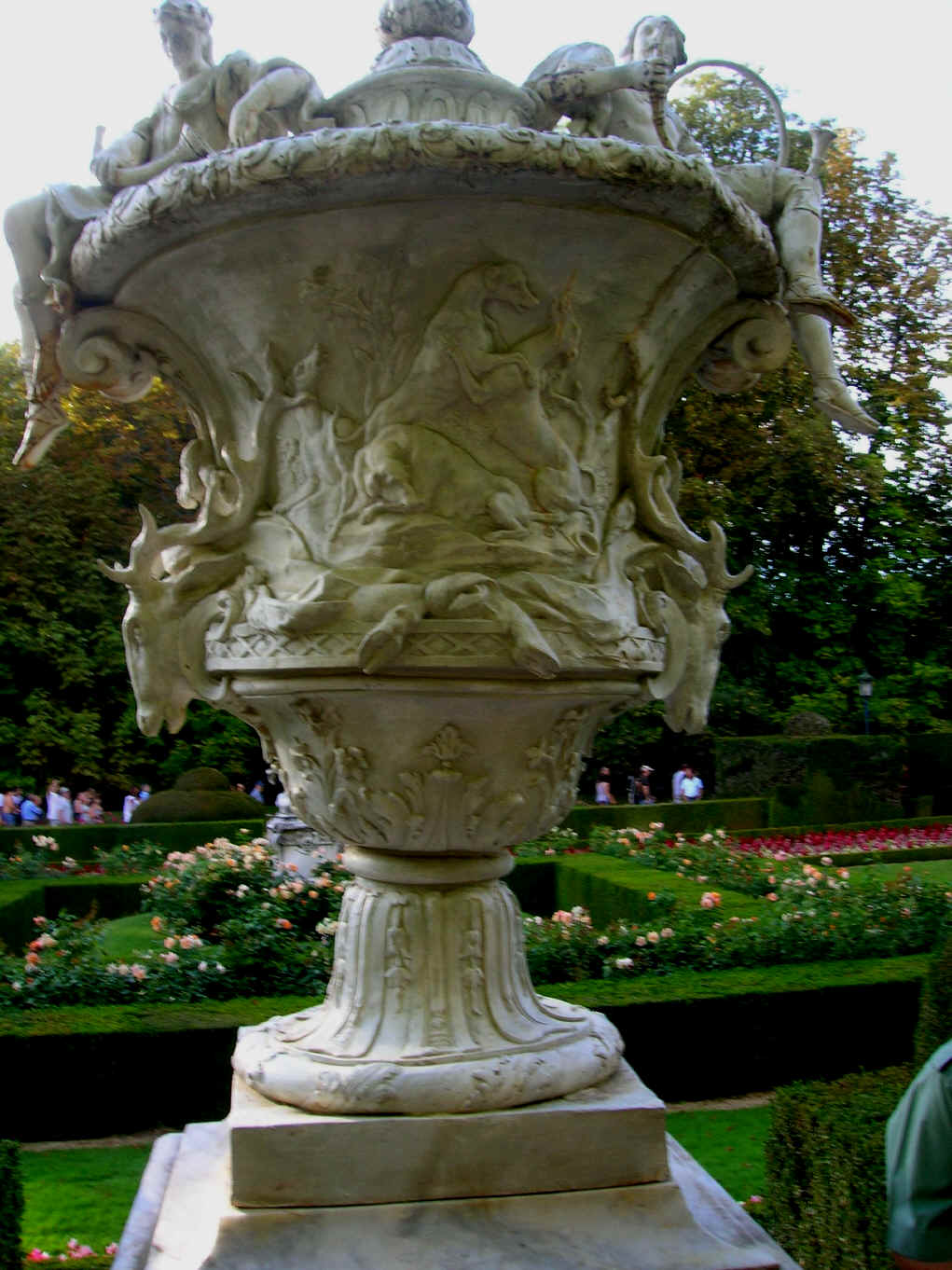Dettaglio di uno degli 8 Vasi del Parterre de la Fama