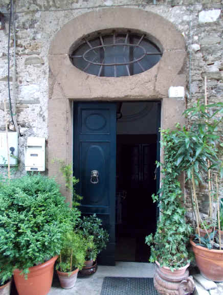 Portale con ferro battuto originale del settecento